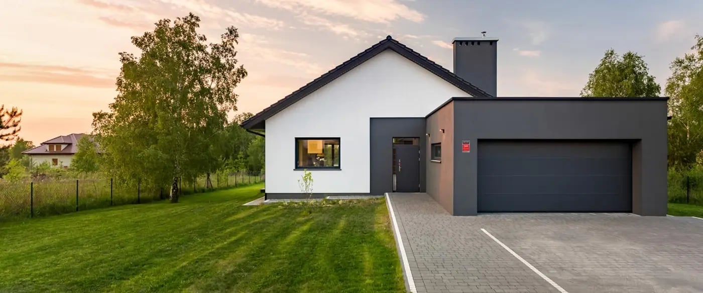 hero-house-sign-sticker-desktop-1